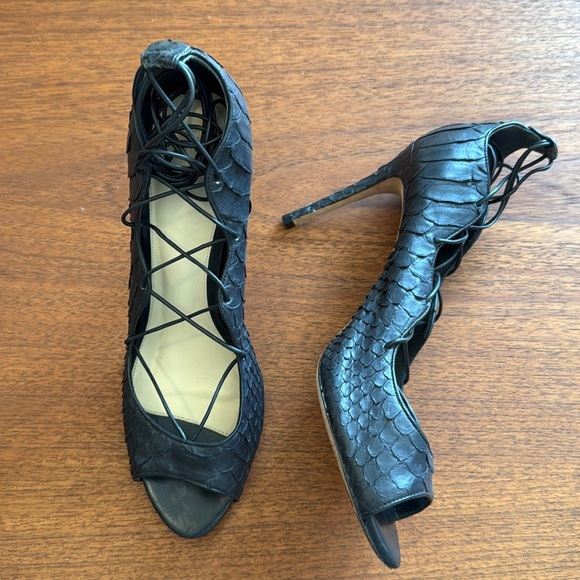 Alexandre Birman Lace-Up Peep Toe Heels in Black Snakeskin Leather size 9 - Picture 2 of 7